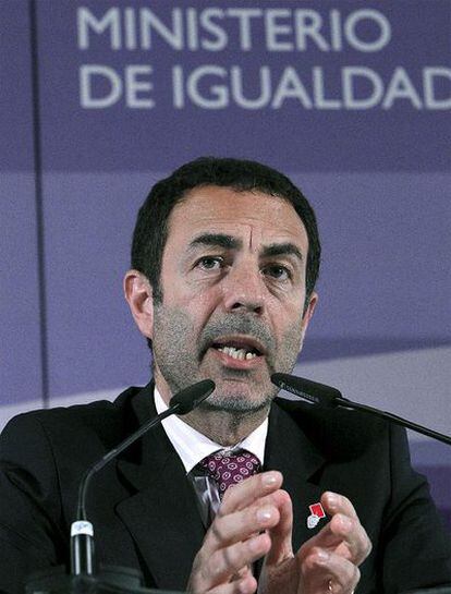 El delegado del Gobierno para la Violencia de Género, Miguel Lorente, durante una rueda de prensa.