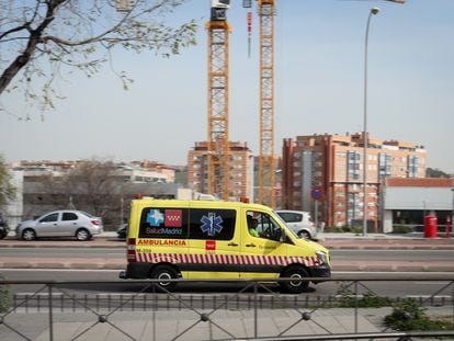 Una ambulancia del SUMMA en Madrid