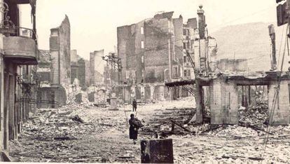 Una imagen de Gernika, tras el bombardeo del 26 de abril de 1937. 
