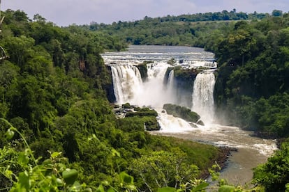 Saltos del parque de Monday, en el Alto Paraná (Paraguay).