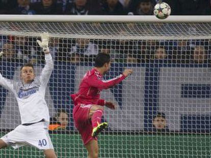 Cristiano hace al 0-1 ante el Schalke.