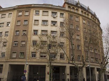 Fachada de la residencia San Hermenegildo de Sevilla. 