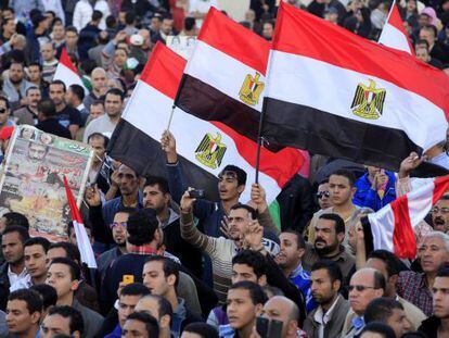 Participantes en la manifestaci&oacute;n contra Morsi ayer en Tahrir.