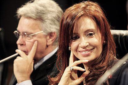 Felipe González y la senadora argentina Cristina Fernández de Kirchner, en la Casa de América.