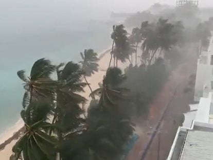 El Huracán Julia declarado categoría 1 golpea la isla de San Andrés, el 8 de octubre de 2022.