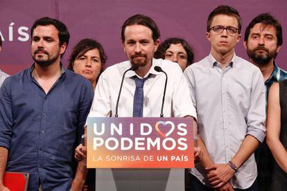 Rueda de prensa de Pablo Iglesias, Alberto Garzón e Iñigo Errejón después de conocer los resultados electorales.