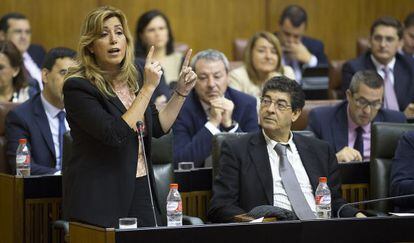 Susana D&iacute;az durante su intervenci&oacute;n en el Parlamento de Andaluc&iacute;a.