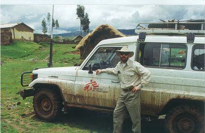 Richard Rockefeller, en un viaje con M&eacute;dicos Sin Frontereas en Per&uacute; en los noventa.