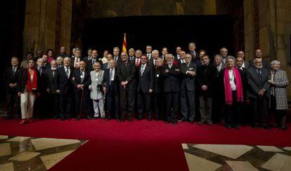 Artur Mas entrega la Cruz de Sant Jordi a 25 personalidades del mundo de la cultura y la ciencia y a 15 entidades
