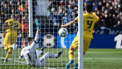 El VAR validó el gol de Arturo Vidal, el del triunfo del Barça.