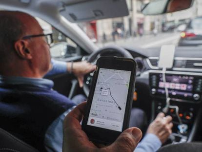 Un cotxe d'Uber abans que l'empresa retirés les seves operacions l'última vegada, el gener del 2019.