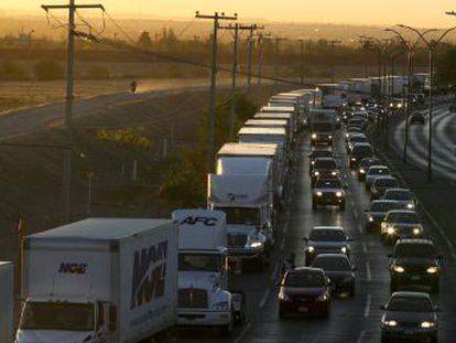 El anuncio de tarifas del 5% desata la incertidumbre en el sector privado. El mayor riesgo  un desplome en la inversión y en la producción manufacturera que dejaría al país en recesión