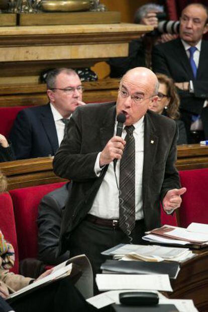 El consejero de Salud, Boi Ruiz, en el Parlament.