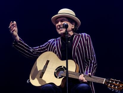 El cantante Joaquín Sabina durante una actuación en el Wizink Center, a 23 de mayo de 2023, en Madrid (España).