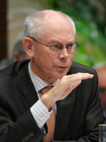 El presidente de la UE, Herman Van Rompuy, en una rueda de prensa ayer en Bruselas.