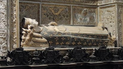 Sepulcro en la catedral de Toledo de la reina Catalina de Lancaster (1373-1418), reina consorte de Castilla por su matrimonio con el rey Enrique III.