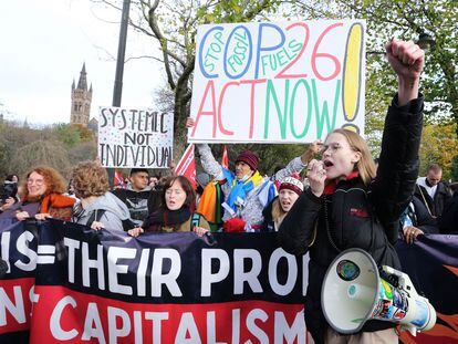 Manifestación de Fridays for Future, agrupación de jóvenes que lucha contra el cambio climático, durante la COP26 en Glasgow el 5 de noviembre de 2021.