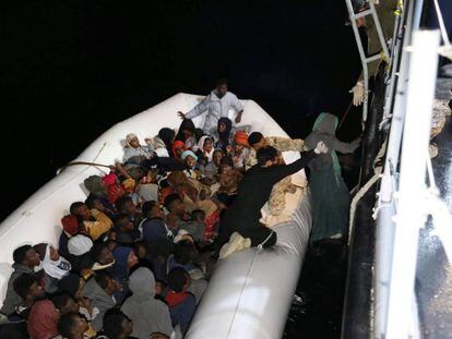 Rescate de migrantes por parte de guadacostas libios el pasado marzo. 