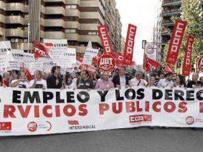 Manifestación ayer en Murcia contra las políticas de ajustes del gobierno regional.