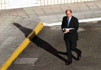 El consejero Alfonso Paz-Andrade, a su llegada a la junta de accionistas de Pescanova