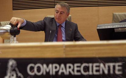 El presidente de RTVE, Jos&eacute; Antonio S&aacute;nchez, durante una comparecencia en al comisi&oacute;n de control del Parlamento.