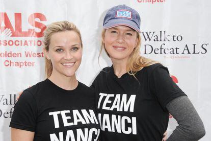 Las actrices Reese Witherspoon y, a la derecha, Renée Zellweger el pasado fin de semana en una carrera en Los Ángeles.