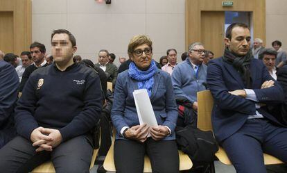 La exalcaldesa de La Muela María Victoria Pinilla, en 2016, durante el primer juicio que se siguió contra ella en la Audiencia Provincial de Zaragoza.