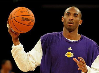 Kobe Bryant durante un entrenamiento de los Lakers.