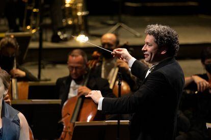 Gustavo Dudamel durante un concierto en la Ópera de París.