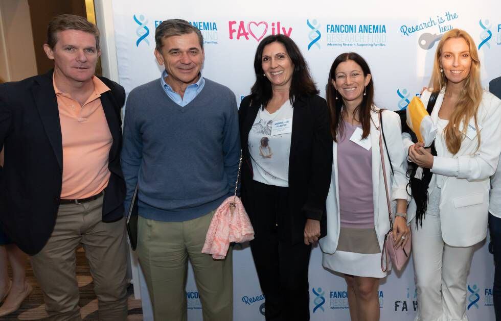 Julián Sevilla, Juan Bueren, Aurora de la Cal (secretaria de la Fundación Anemia de Fanconi), Paula Río y Susana Navarro.