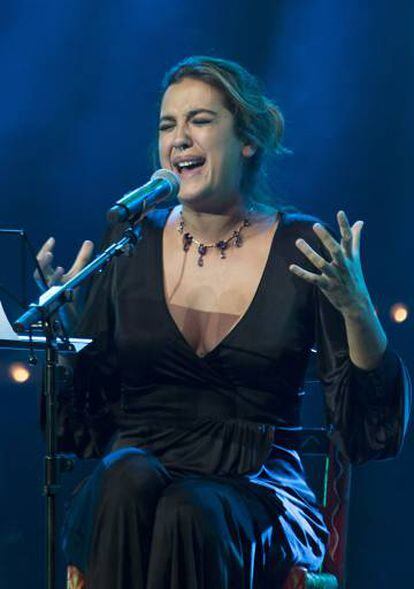 Alba Molina canta 'Verde que te quiero verde'.