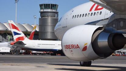 Aviones de Iberia y British Airways, ambas de IAG.