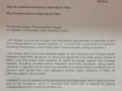 La carta que firman políticos y abogados indios dirigida a Mariano Rajoy.
