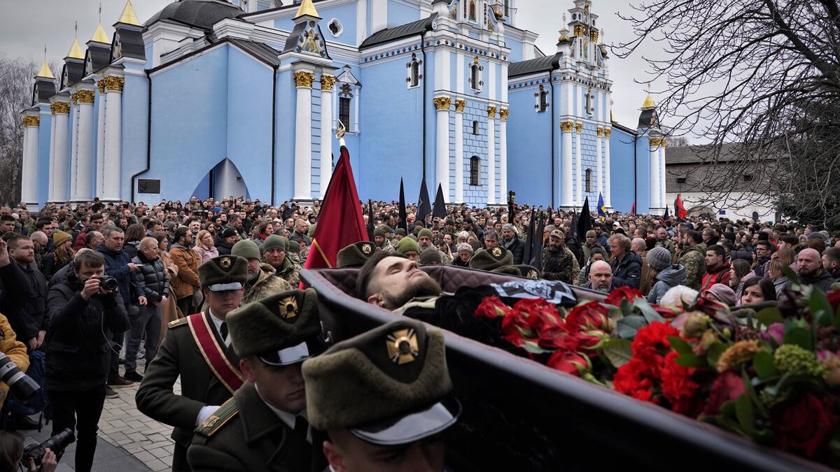 Ucrania: Zelenski rinde homenaje a 'Da Vinci', un héroe local muerto en  Bajmut | Internacional | EL PAÍS