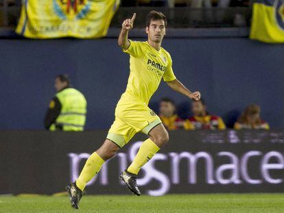 Trigueros celebra el primer gol del Villarrea, obra suya. 