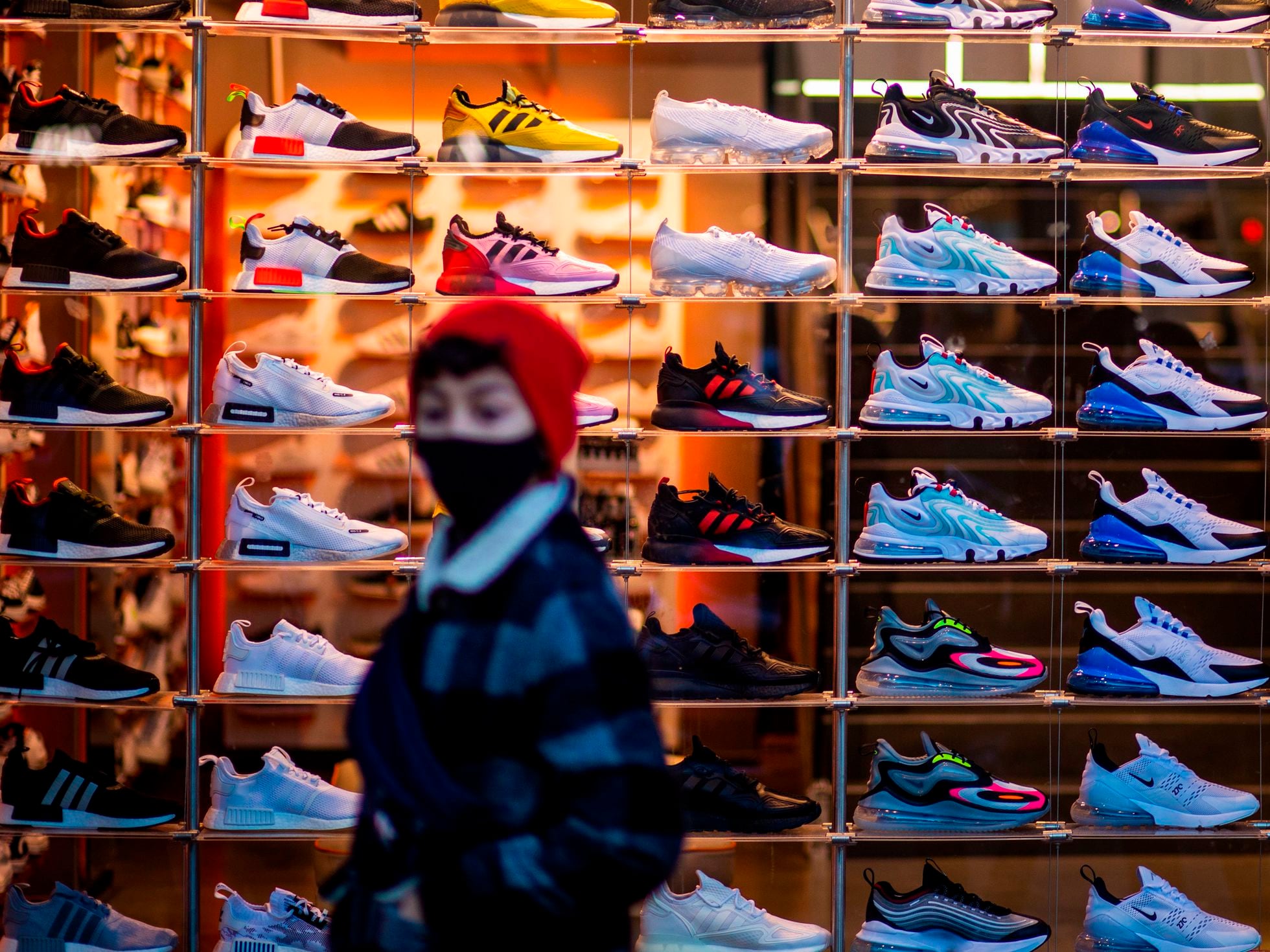 Girar Inspector vacante Sneakers': Las zapatillas se convierten en un activo de inversión para  muchos jóvenes | Negocios | EL PAÍS