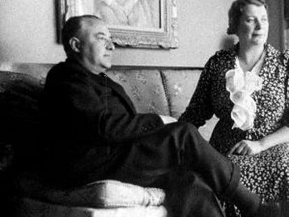 Gaziel, amb la seva esposa, als anys trenta