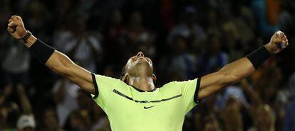 Nadal celebra su triunfo en los cuartos frente a Sock.