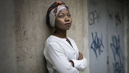 La escritora zimbabuense NoViolet Bulawayo, en Barcelona.
