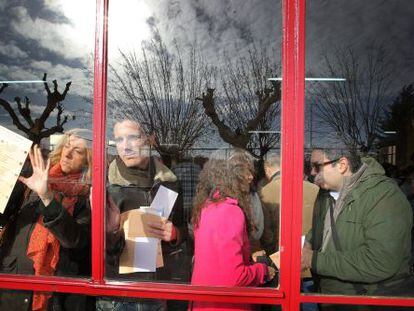 Ambiente electoral en el Colegio Bernadette de Aravaca, en Madrid, el 20 de diciembre de 2015.