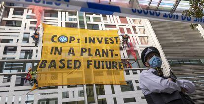 Activistas medioambientales en Londres con motivo de los preparativos de la COP26 de Glasgow.