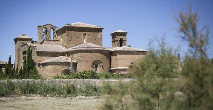 Exterior del monasterio de Sijena, en Huesca.