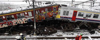 Dos trenes colisionan en Halle, localidad al suroeste de Bruselas.