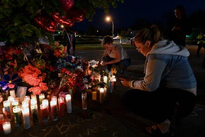 Vigil in memory of the victims of the shooting, on Sunday night in Buffalo (New York).