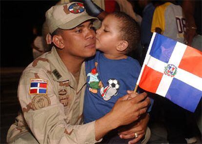 La mayoría de los 300 soldados dominicanos desplegados en Irak han llegado hoy al aeropuerto de Santo Domingo.