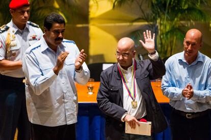 El puertoriqueño Eduardo Lalo y el presidente de Venezuela, Nicolás Maduro.