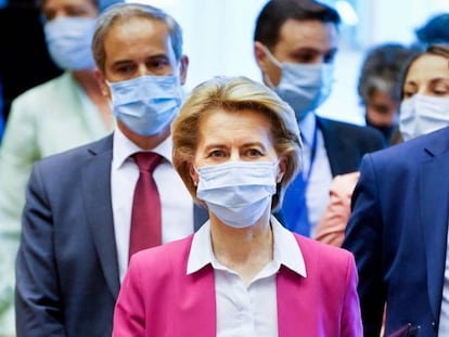 La presidenta de la Comisión Europea, Ursula von der Leyen, entre otros, el pasado jueves en la Eurocámara.