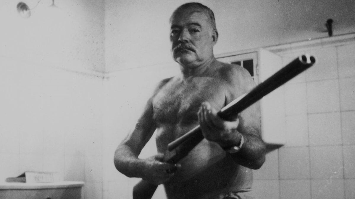 Nunca se pone el sol en las escopetas de Ernest Hemingway | Televisión | EL PAÍS