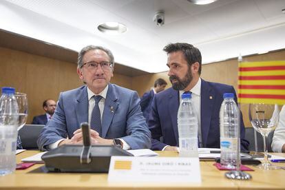 El consejero de Economía y Hacienda de la Generalitat de Cataluña, Jaume Giró, y su número dos, Jordi Cabrafiga, este miércoles.