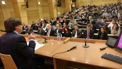 El presidente de la Generalitat, Carles Puigdemont, ayer, en Par&iacute;s. 